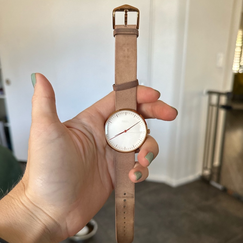 Women’s Leather Fossil Watch
